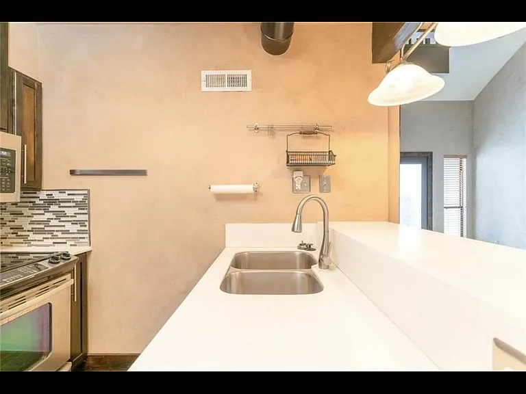 931 NW 7th St #207 — Photo 9