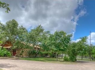307 Stirrup Dr, Dripping Springs, TX 78620