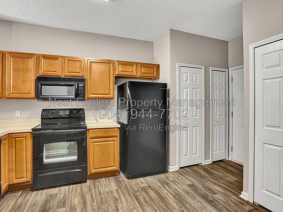 5th image of 518 Scrub Jay Dr