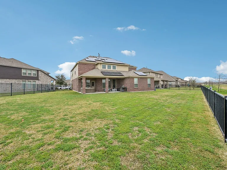2406 Harborwood Ct — Photo 44