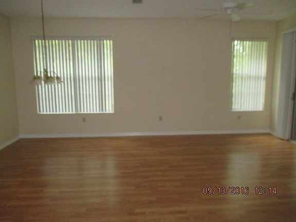 4th image of 30 Chatham Pl #30