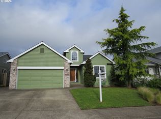 20709 SW Trails End Dr, Sherwood, OR 97140