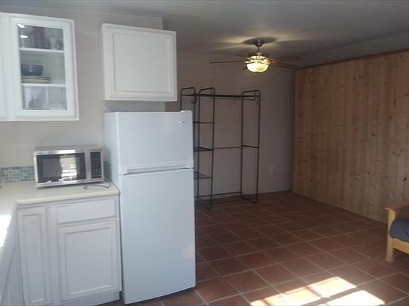 3rd image of 2130 Channel Dr