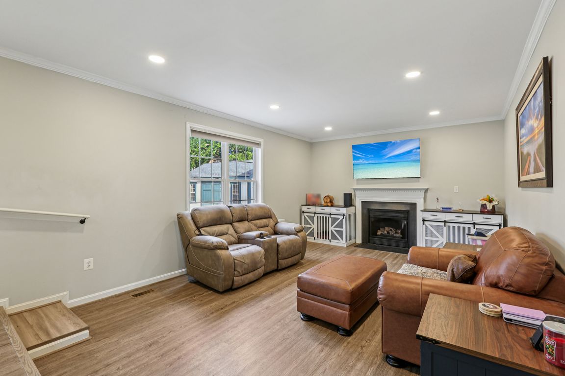 next background image