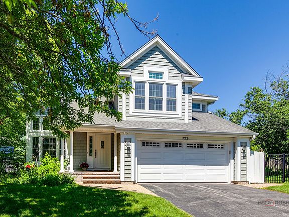 3rd image of 228 Southridge Dr