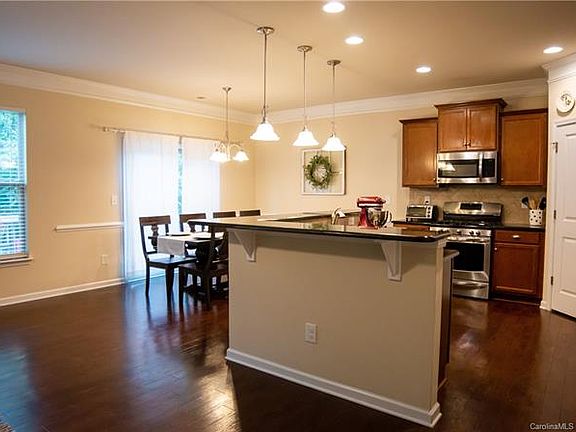 3rd image of 3840 Schenley Ave