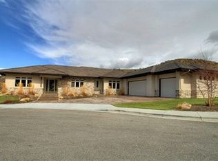422 Cave Ct, Boise, ID 83702
