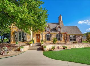 100 Carnes Ct, Springtown, TX 76082