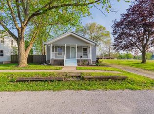 800 E Webster St, Clinton, IL 61727