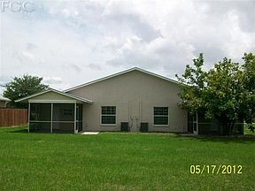2nd image of 609 SE 9th Ter