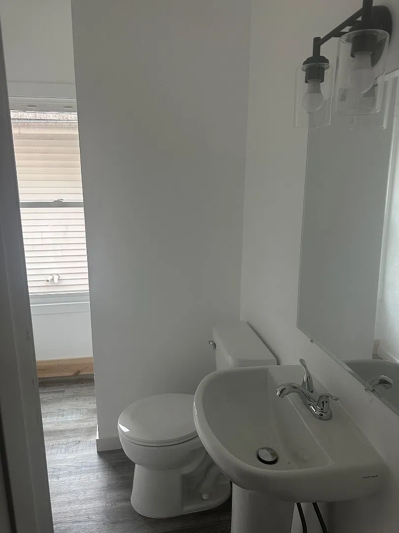 32 Territorial Rd E - Unit 1 — Photo 3