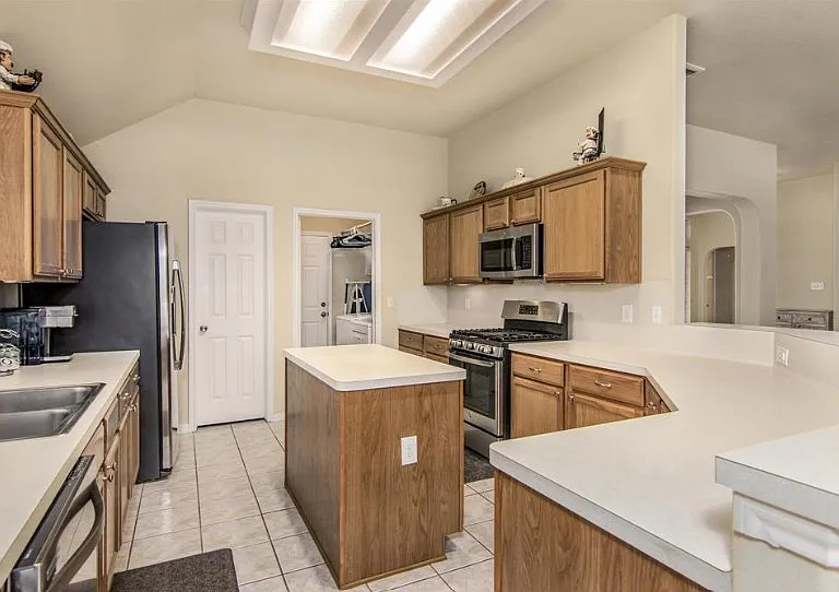 21546 Forest Colony Dr — Photo 17