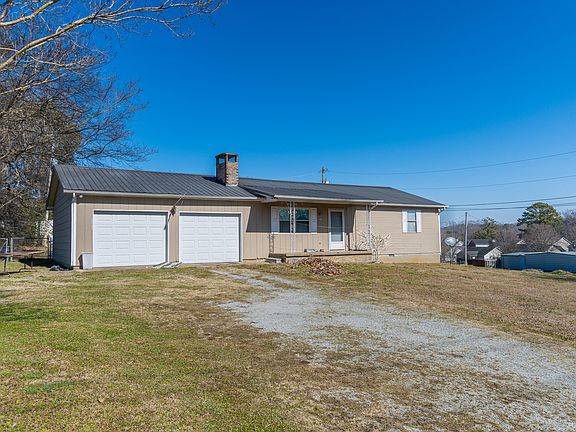 2nd image of 1139 Wooten Rd