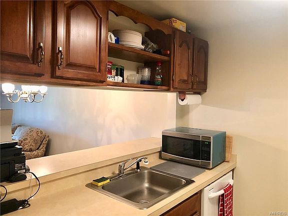 4th image of 270 Buffalo Rd APT 68