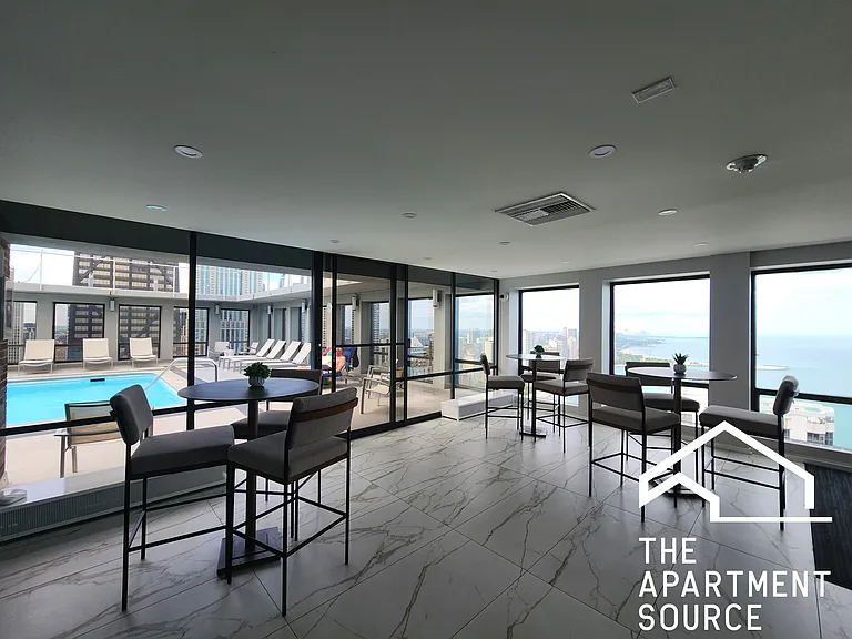 260 E Chestnut St #803 — Photo 16