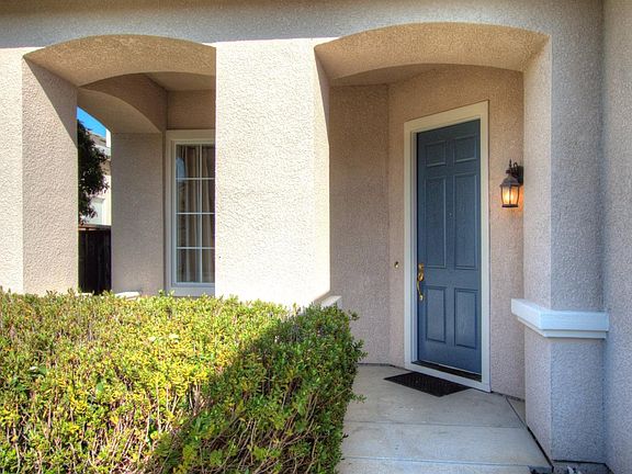 3rd image of 865 Sorrento Dr