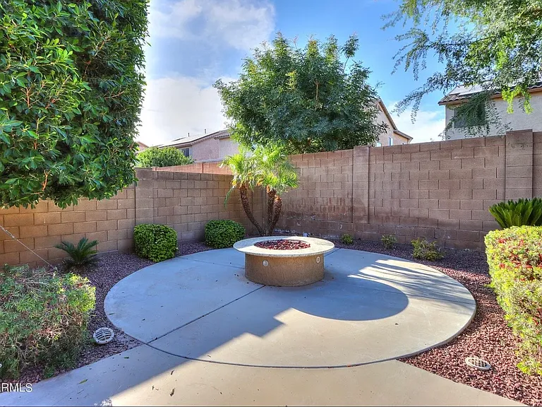 6328 W Victory Way — Photo 17