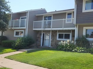 1127 Sausalito Ct, Bartlett, IL 60103