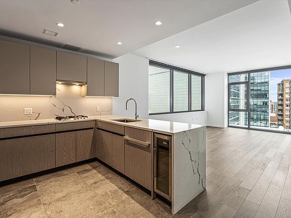 3rd image of 13336 37th Ave #11