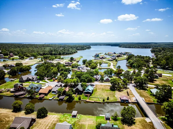 187 N Forest Dr Lot 32, Huntsville, TX 77340