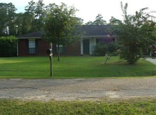 215 County Road 759, Buna, TX 77612