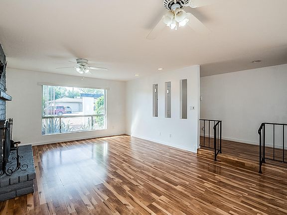 5th image of 4810 W Caron St