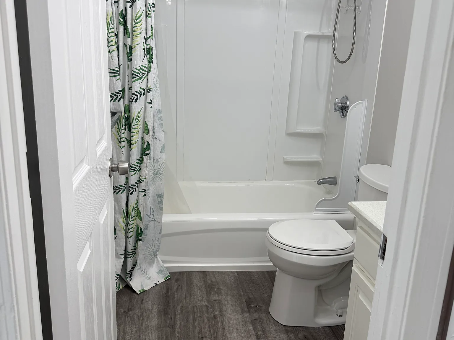 4 bed, $3,400 — Photo 3
