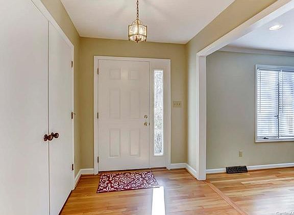 4th image of 7101 Applecross Ln