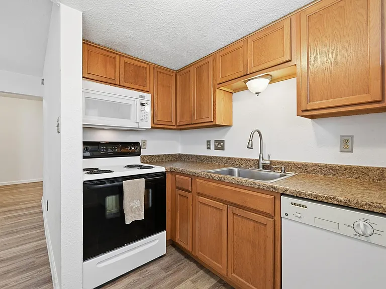 2500 Burleson Rd #402 — Photo 10