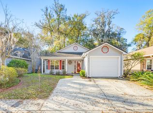 933 Oyster Cove Rd, Beaufort, SC 29902