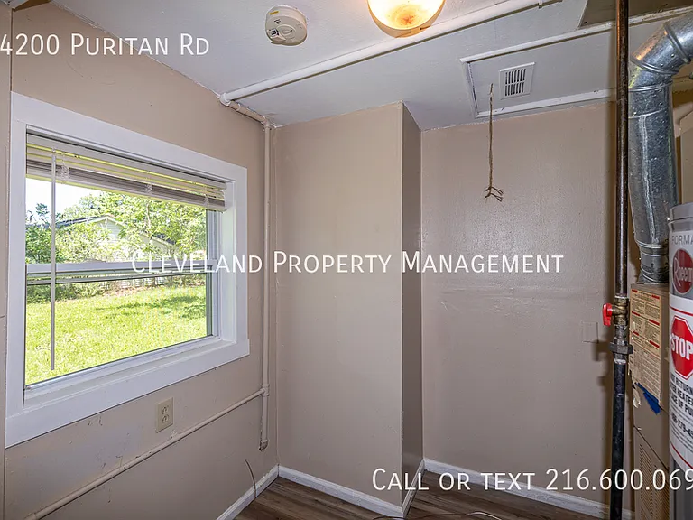 24200 Puritan Rd — Photo 8