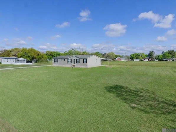 44067 La Coulee Rd, Saint Amant, LA 70774