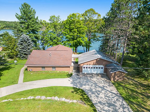 2nd image of 2679 W Dixon Lake Dr