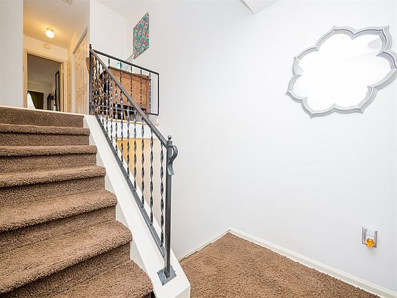 5th image of 11009 Hunter Trail Ln