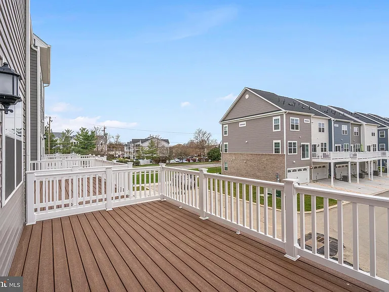 1826 Parham Way — Photo 35