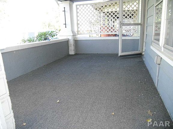 2nd image of 602 E Archer Ave