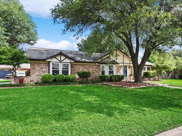 4201 Longleaf Ln, Fort Worth, TX 76137
