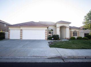 1480 N Karen Ave, Clovis, CA