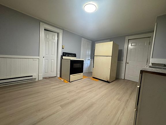 3rd image of 26 Elizabeth St #C3