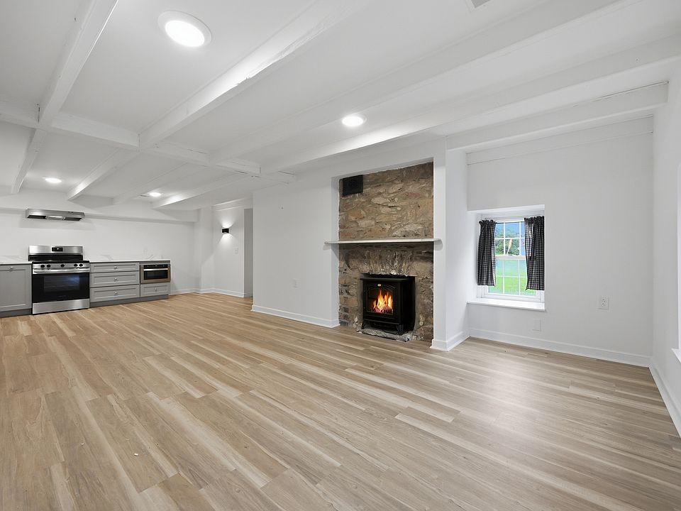 1st image of 793 Penns Park Rd #B