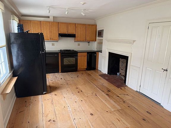 2nd image of 74 Jefferson Ln