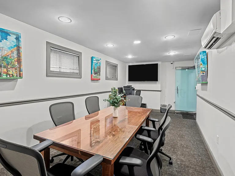Rock Creek Springs Apartments — Photo 14
