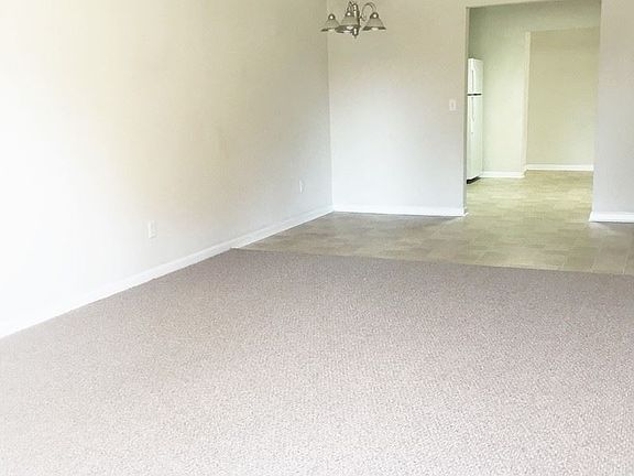 3rd image of 2301 Brad Ln #B