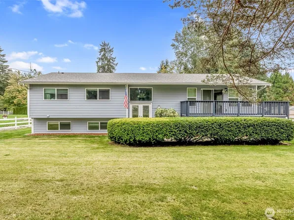 3027 108th Avenue E, Edgewood, WA 98372