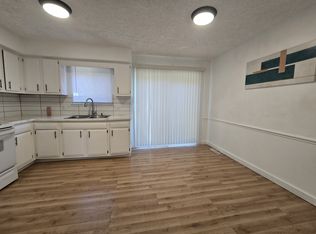 1725 Cromwell Dr, Akron, OH 44313
