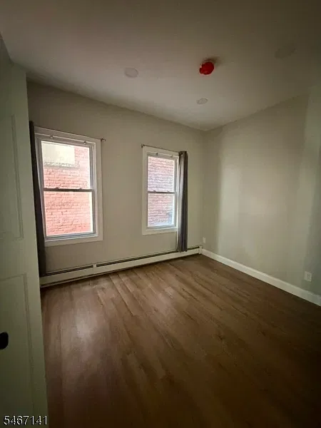 3 bed, 1.0 bath, $2,200 — Photo 4
