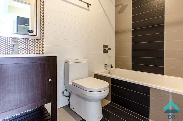 Rented by EXR | media 48