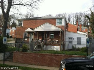 3709 S Four Mile Run Dr, Arlington, VA 22206