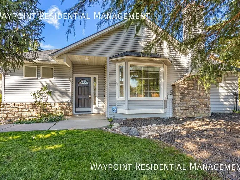 9640 W Sleepy Hollow Ln — Photo 3