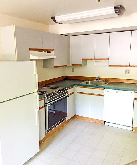Tuscany Apartments — Photo 3